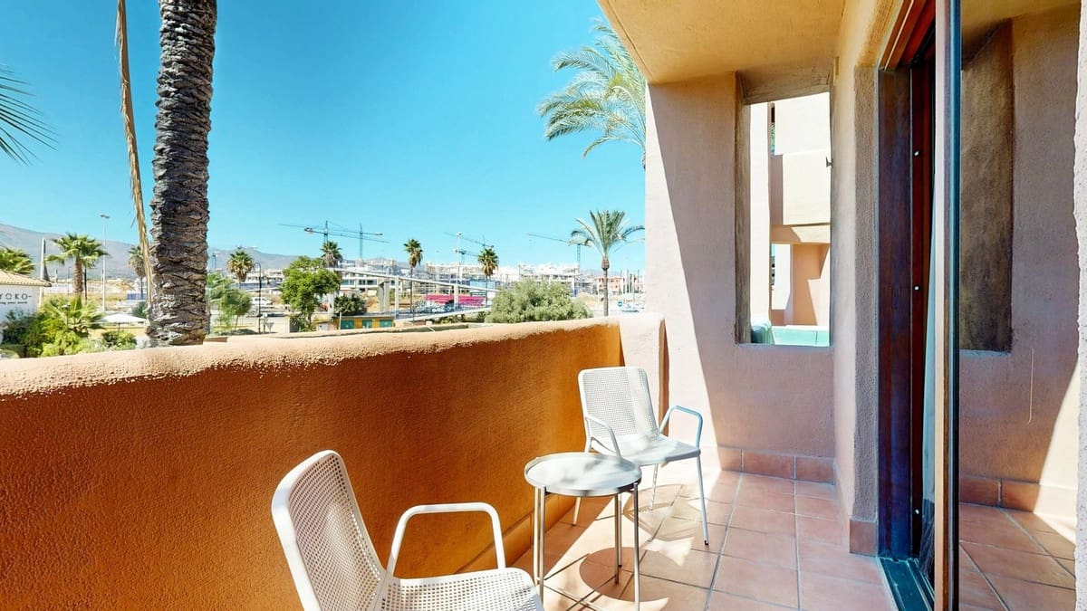 2 soveværelse Lejlighed til salg i New Golden Mile - € 545.000 (Ref: 9532539)