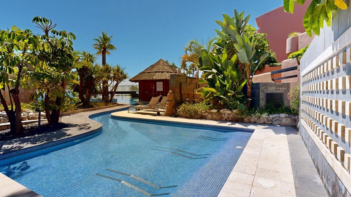 2 soveværelse Lejlighed til salg i New Golden Mile - € 545.000 (Ref: 9532539)