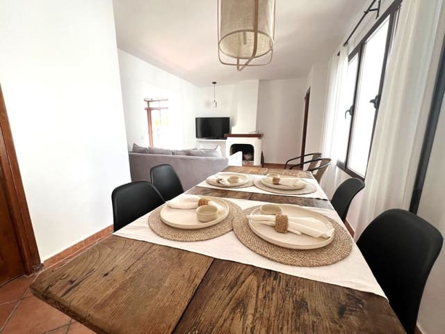 2 quarto Apartamento para venda em El Paraiso, Estepona com piscina - 335 000 € (Ref: 9532542)