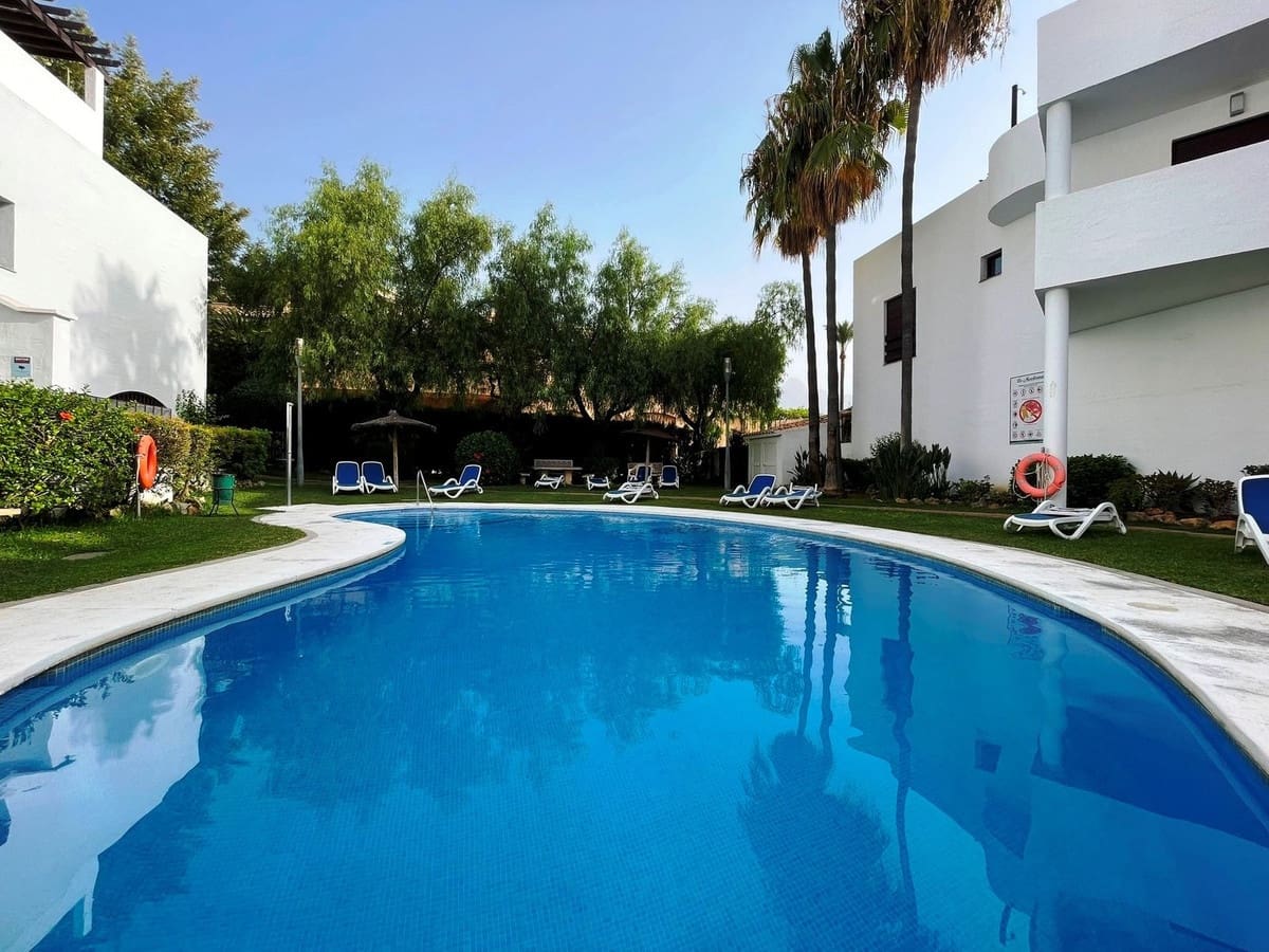 3 sovrum Lägenhet till salu i Marbella med pool garage - 575 000 € (Ref: 9532545)