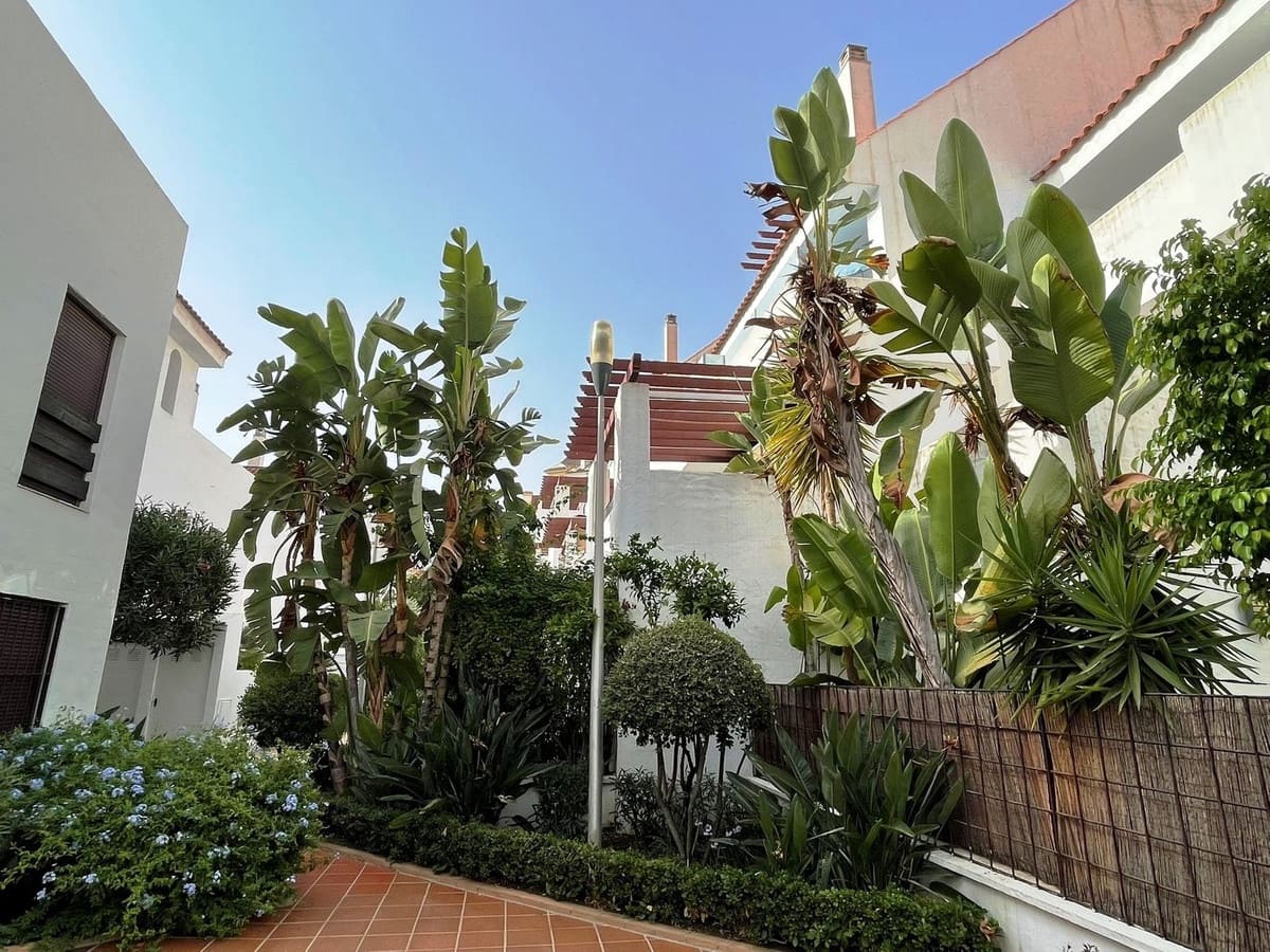 3 sovrum Lägenhet till salu i Marbella med pool garage - 575 000 € (Ref: 9532545)