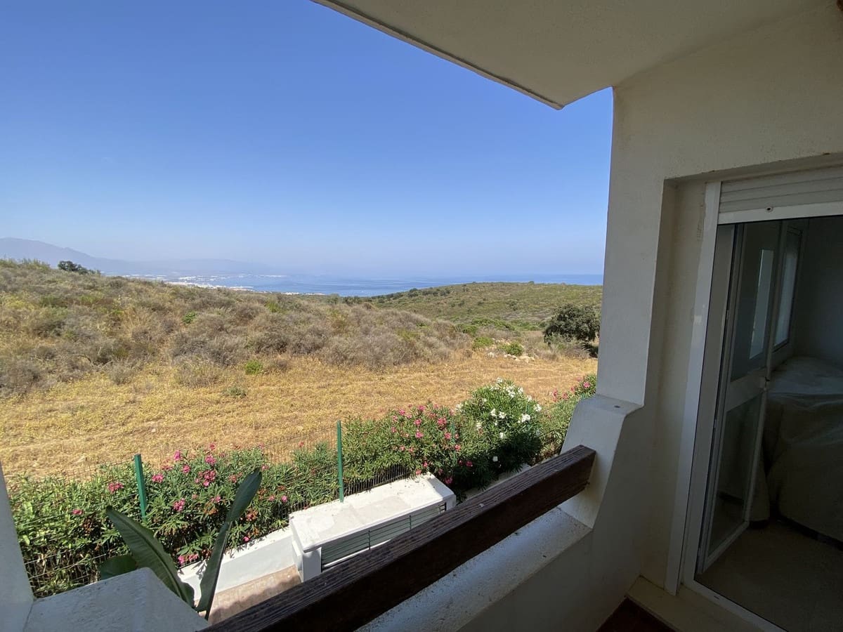 Chalet de 3 habitaciones en Manilva en venta con piscina garaje - 449.000 € (Ref: 9532546)