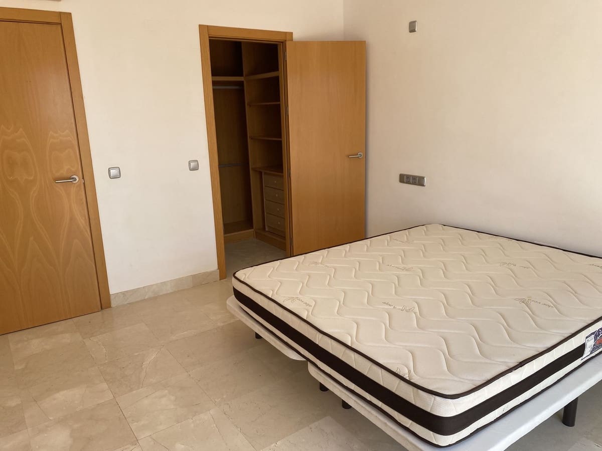 Chalet de 3 habitaciones en Manilva en venta con piscina garaje - 449.000 € (Ref: 9532546)