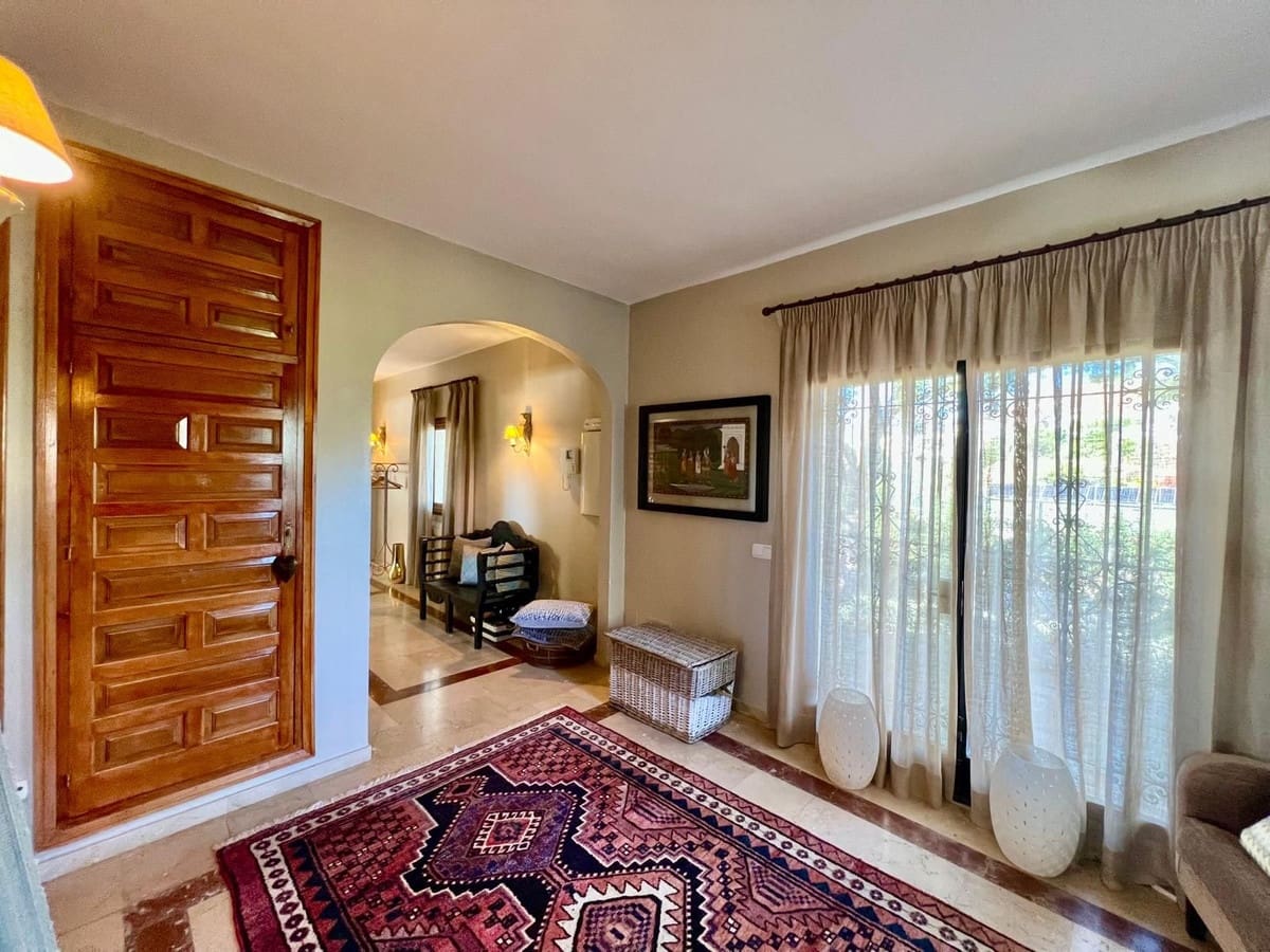 4 quarto Moradia para venda em Marbella com piscina garagem - 3 600 000 € (Ref: 9532547)