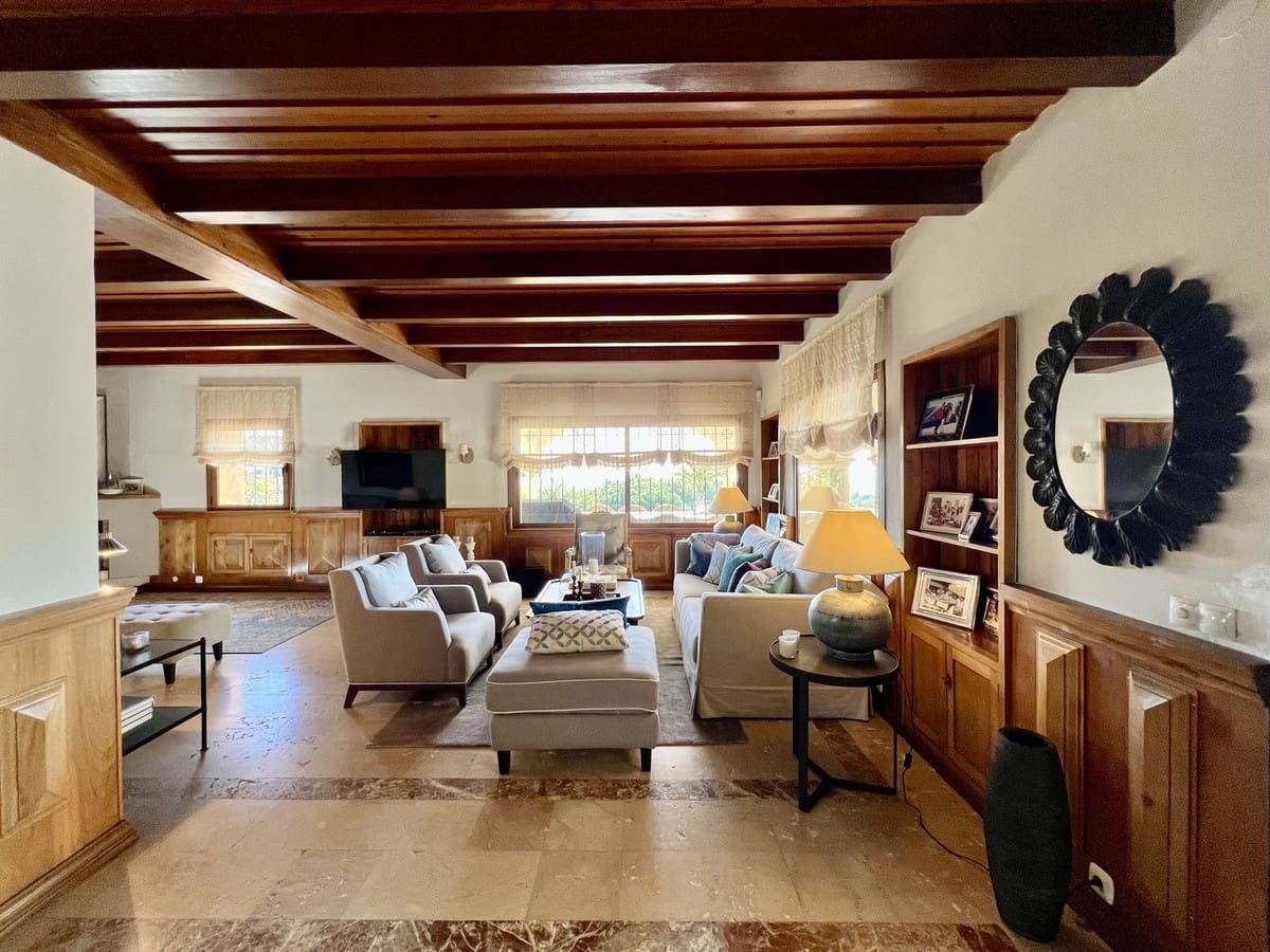 4 quarto Moradia para venda em Marbella com piscina garagem - 3 600 000 € (Ref: 9532547)