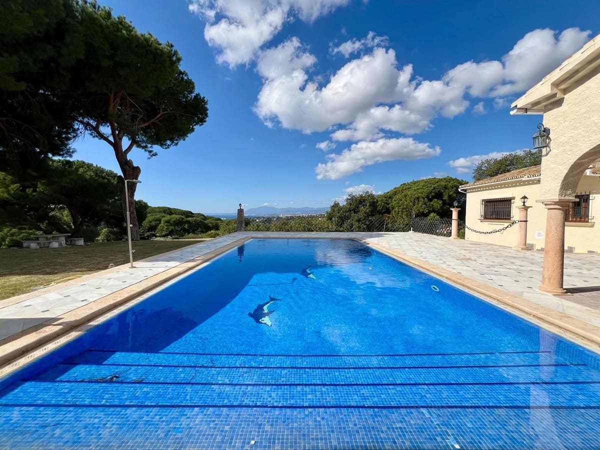 4 quarto Moradia para venda em Marbella com piscina garagem - 3 600 000 € (Ref: 9532547)