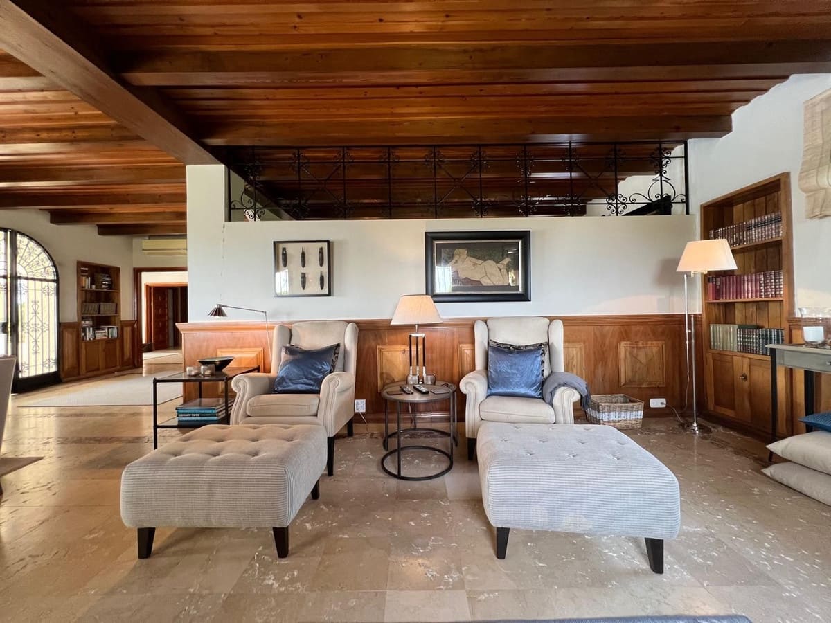 4 quarto Moradia para venda em Marbella com piscina garagem - 3 600 000 € (Ref: 9532547)