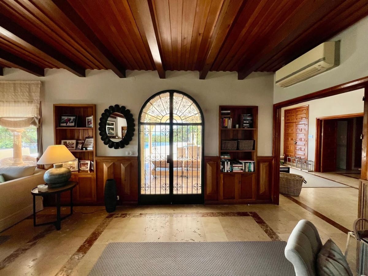 4 quarto Moradia para venda em Marbella com piscina garagem - 3 600 000 € (Ref: 9532547)