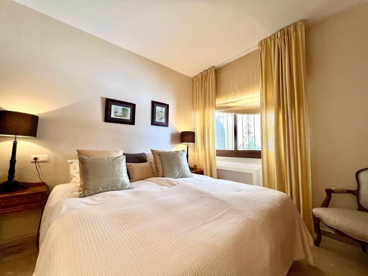 4 quarto Moradia para venda em Marbella com piscina garagem - 3 600 000 € (Ref: 9532547)