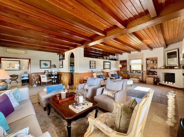 4 quarto Moradia para venda em Santa María, Marbella com piscina garagem - 3 600 000 € (Ref: 9532547)