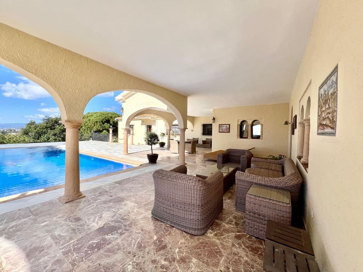4 quarto Moradia para venda em Marbella com piscina garagem - 3 600 000 € (Ref: 9532547)