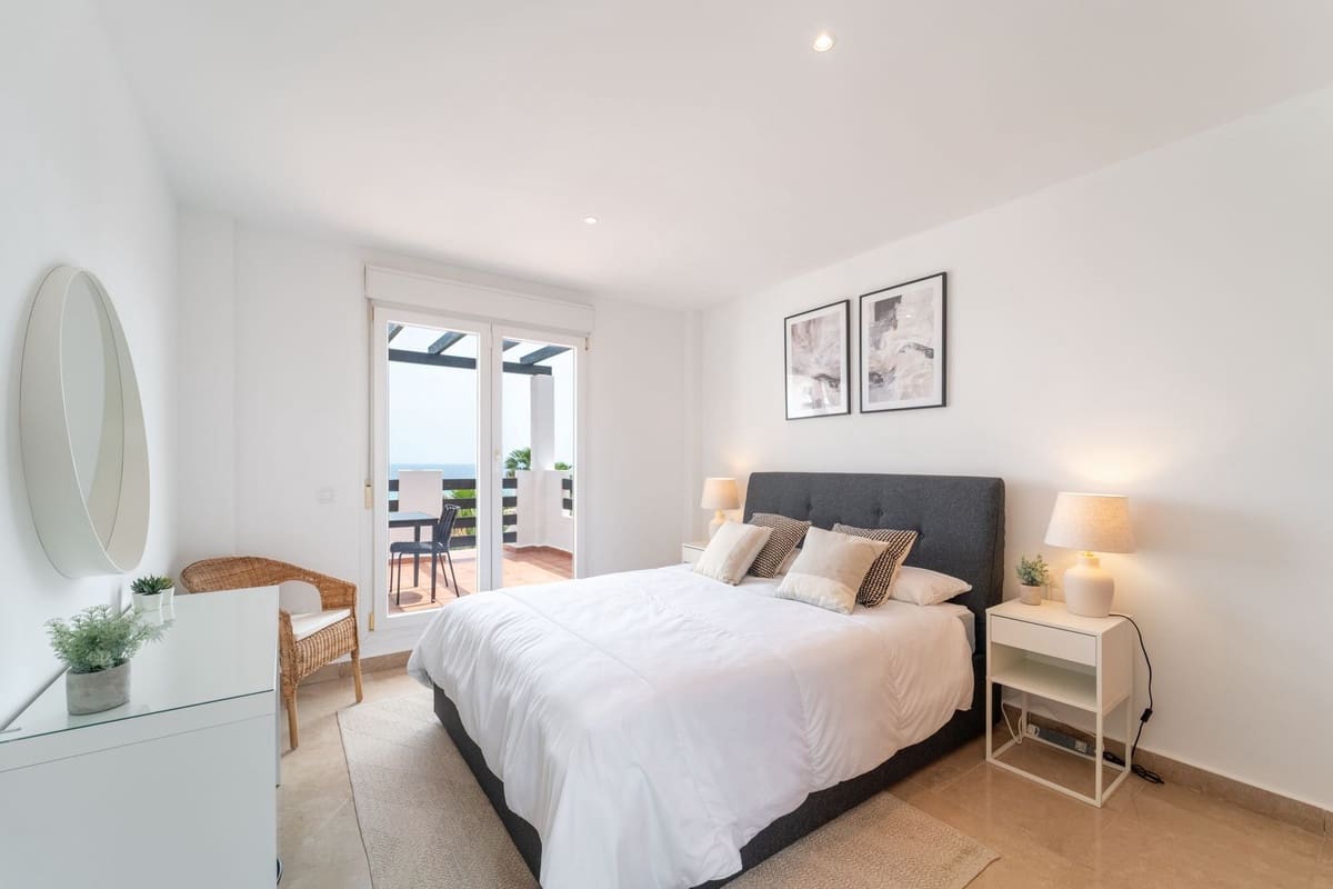 3 sovrum Lägenhet till salu i Manilva med pool - 399 000 € (Ref: 9532551)