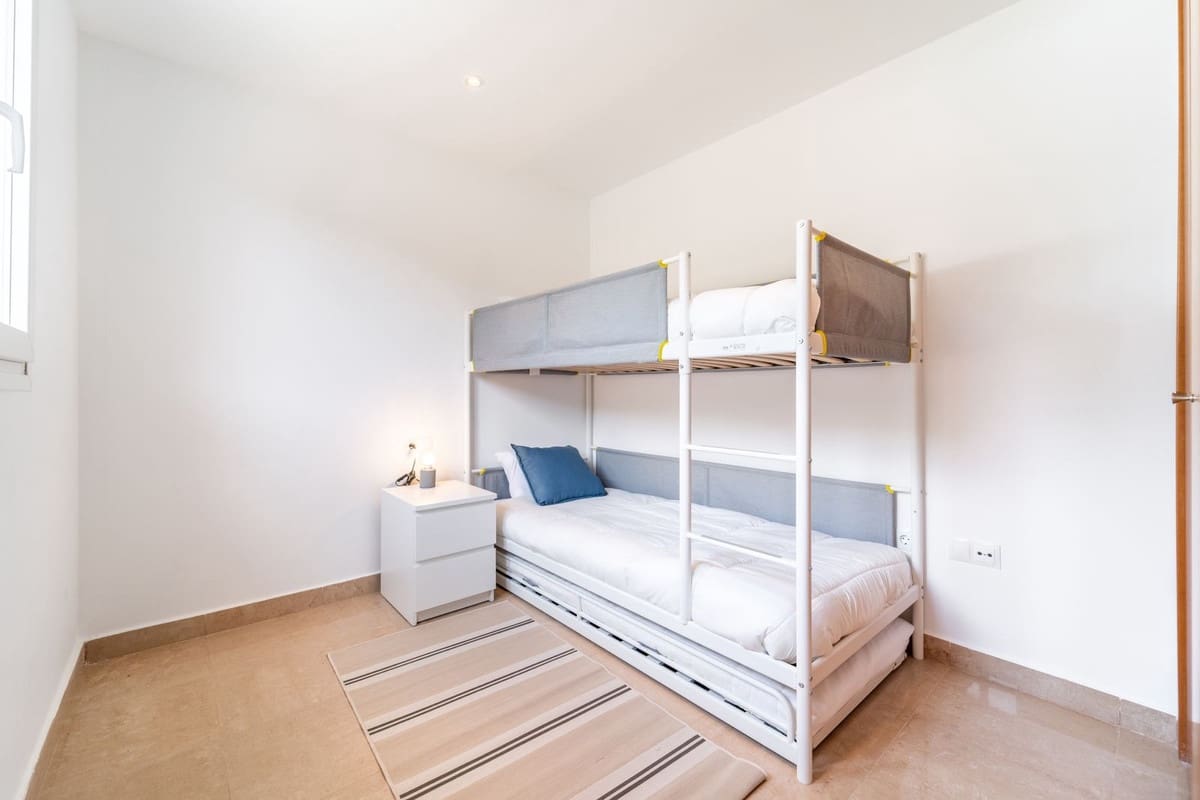 3 sovrum Lägenhet till salu i Manilva med pool - 399 000 € (Ref: 9532551)