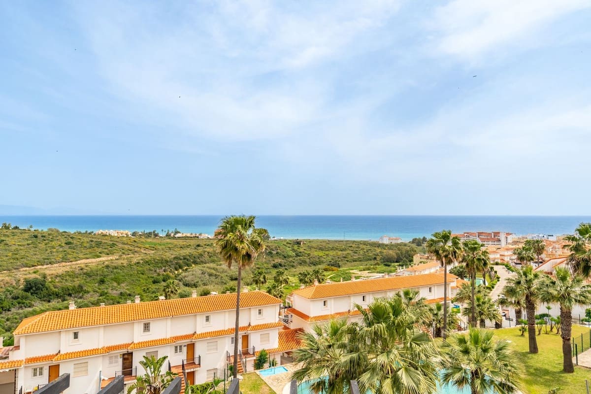 3 sovrum Lägenhet till salu i Manilva med pool - 399 000 € (Ref: 9532551)