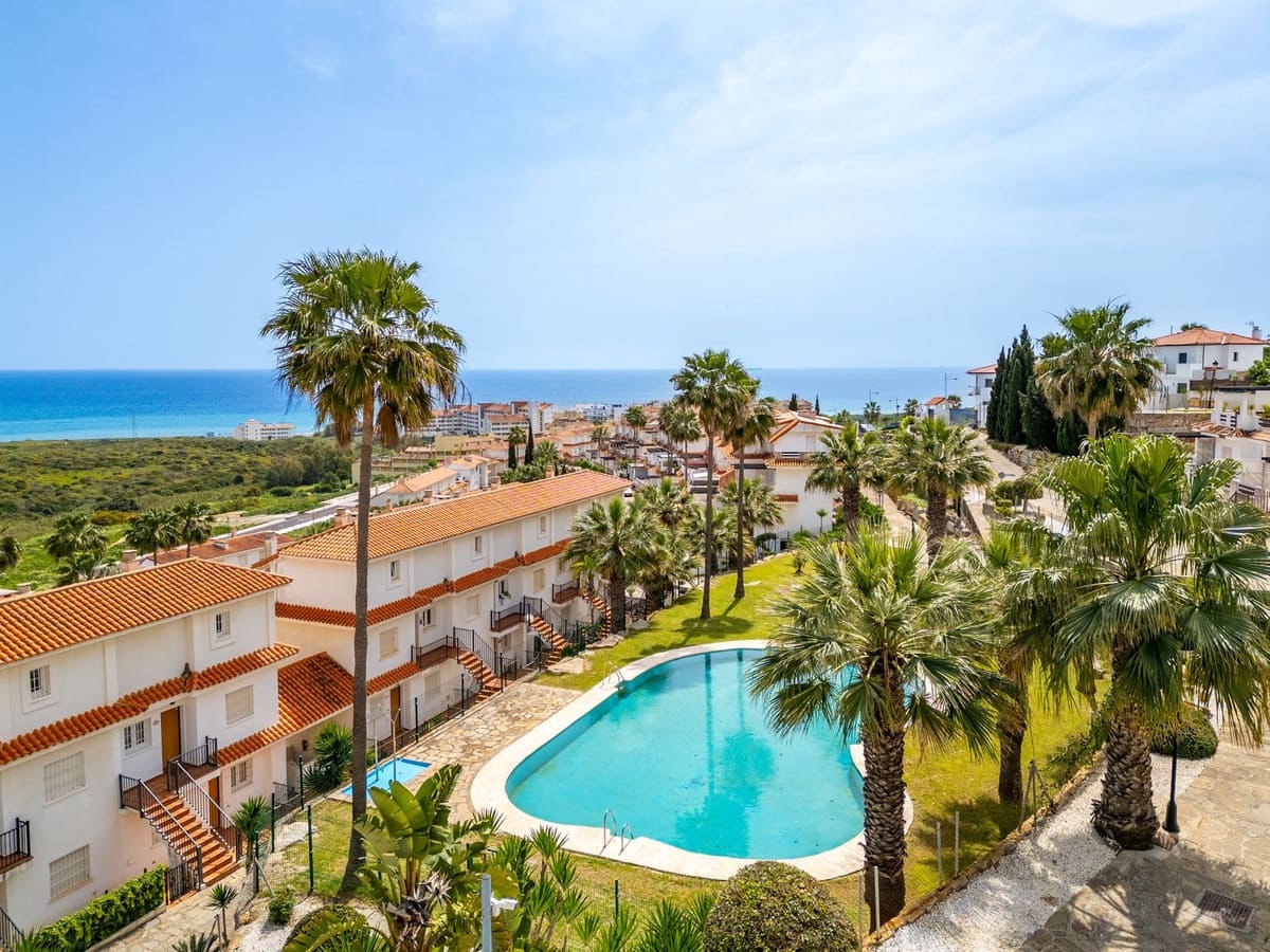 3 sovrum Lägenhet till salu i Manilva med pool - 399 000 € (Ref: 9532551)