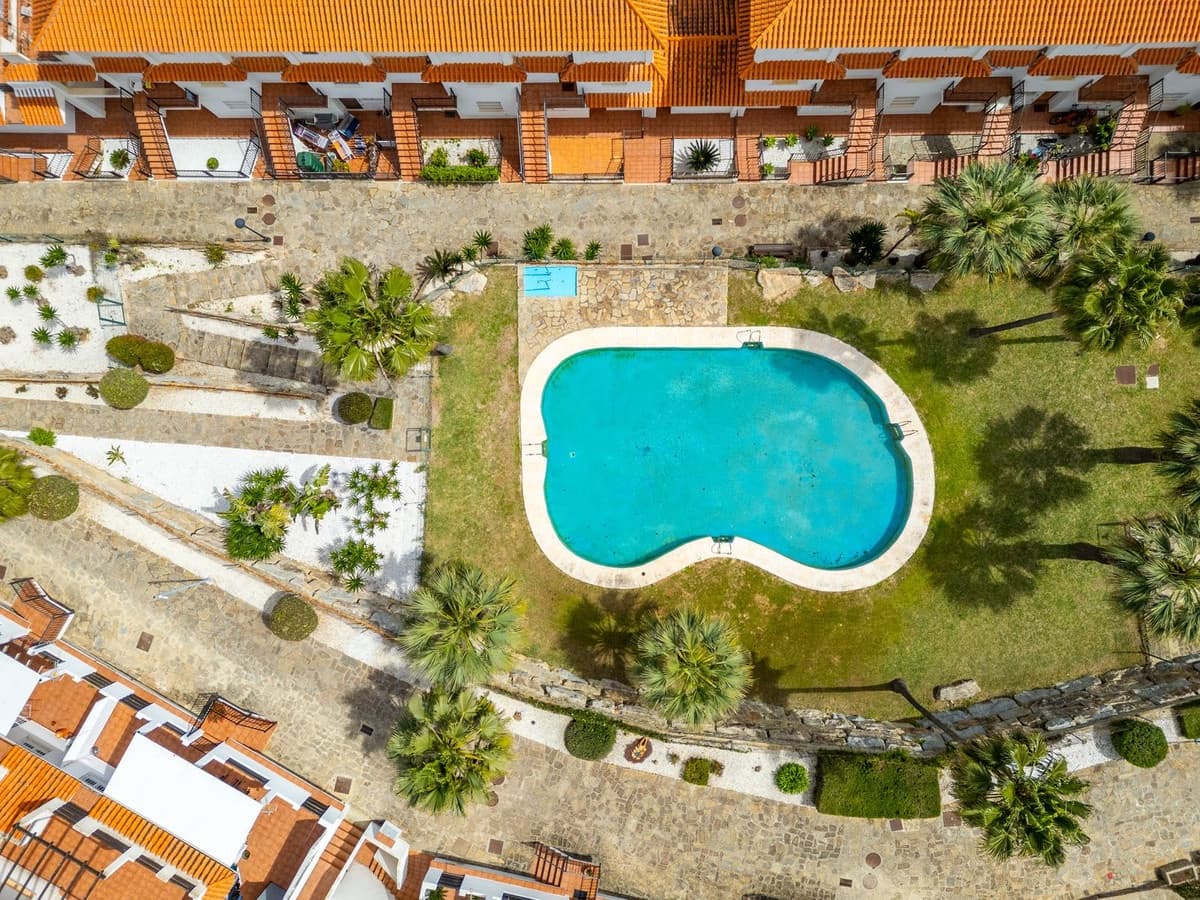 3 sovrum Lägenhet till salu i Manilva med pool - 399 000 € (Ref: 9532551)