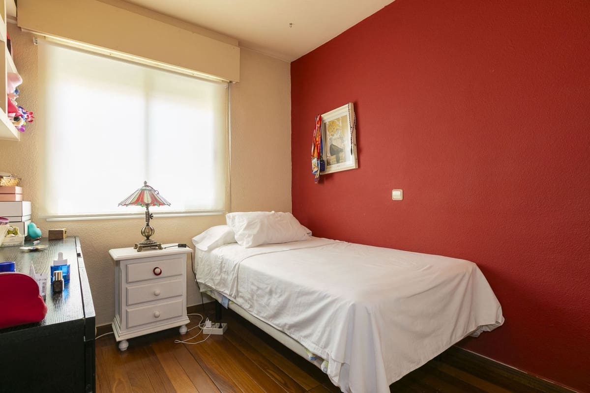 4 soverom Villa til salgs i Marbella med svømmebasseng - € 550 000 (Ref: 9532553)