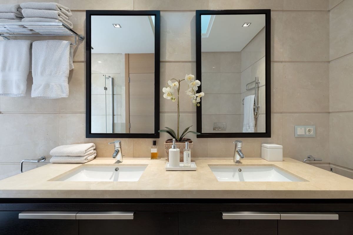 2 sypialnia Mieszkanie na sprzedaż w Benahavis z basenem - 895 000 € (Ref: 9532554)