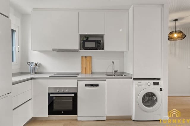 2 sypialnia Mieszkanie na sprzedaż w Centro, Estepona z basenem garażem - 450 000 € (Ref: 9532759)