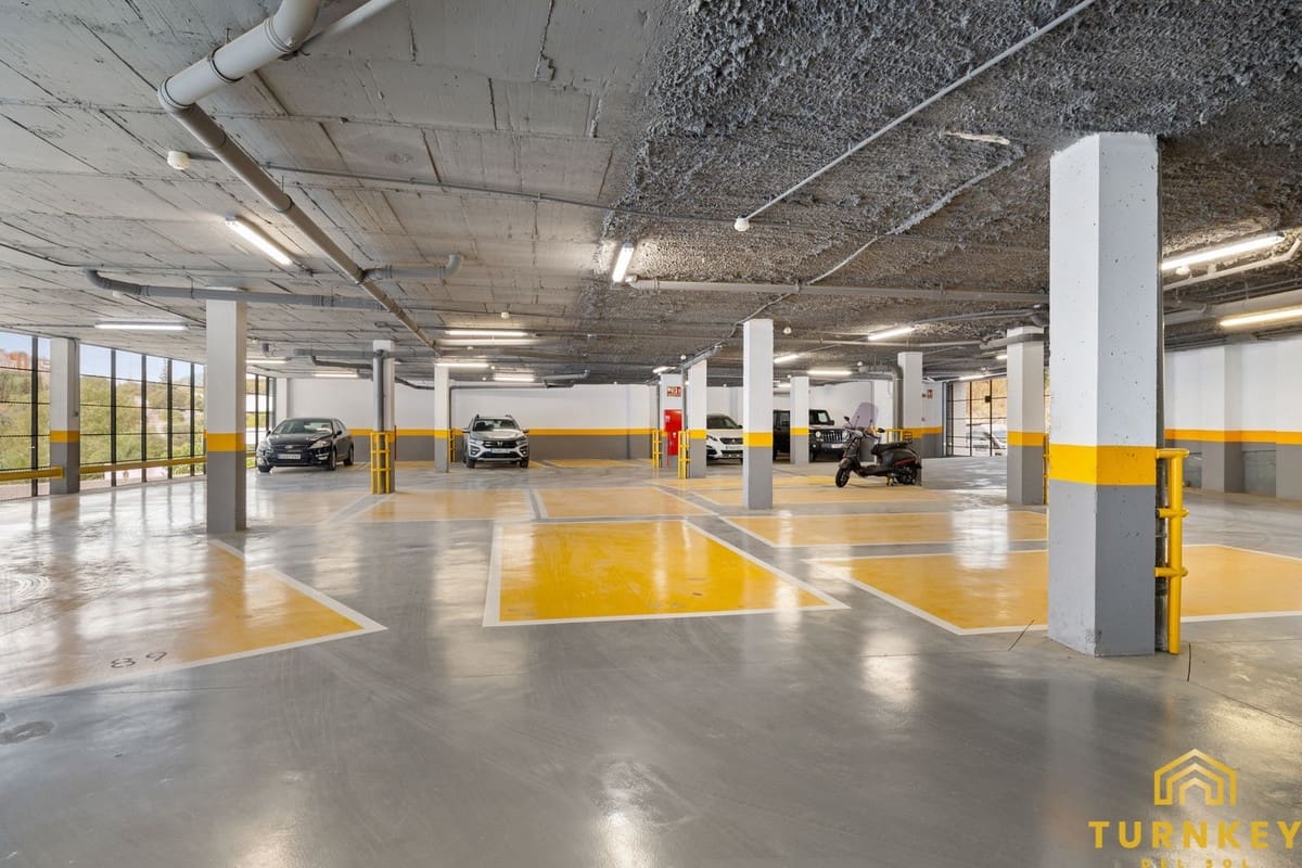 2 sypialnia Mieszkanie na sprzedaż w Estepona z basenem garażem - 450 000 € (Ref: 9532759)