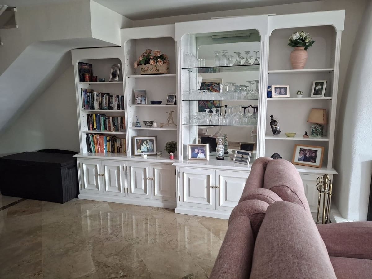 2 soveværelse Villa til salg i New Golden Mile med swimmingpool garage - € 380.000 (Ref: 9532760)