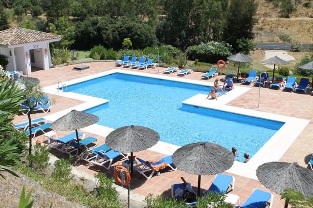 3 Zimmer Wohnung zu verkaufen in Los Arqueros - Puerto del Almendro, Benahavís mit Pool Garage - 480.000 € (Ref: 9535300)