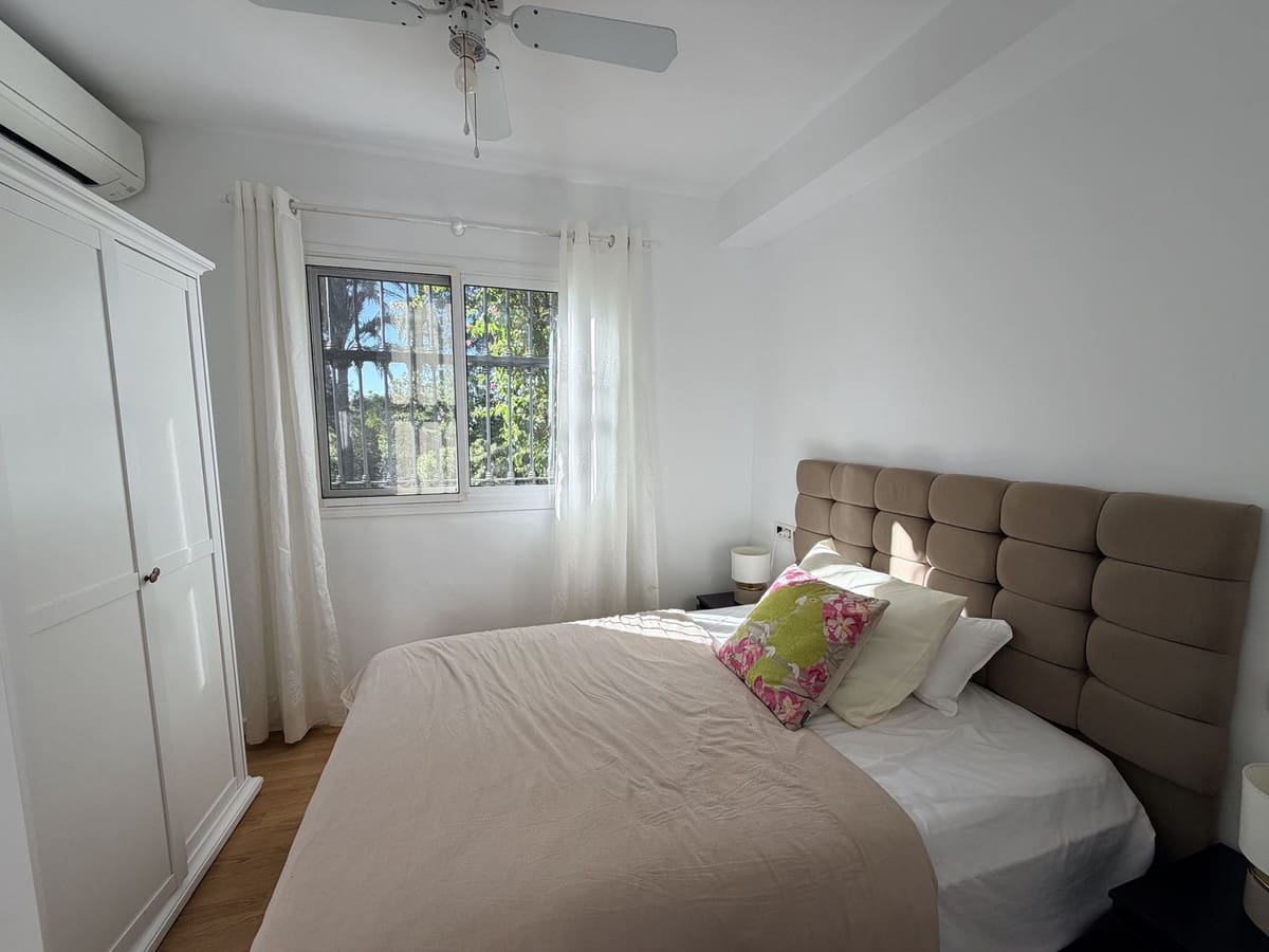 Piso de 2 habitaciones en Benahavís en venta con piscina - 560.000 € (Ref: 9535301)