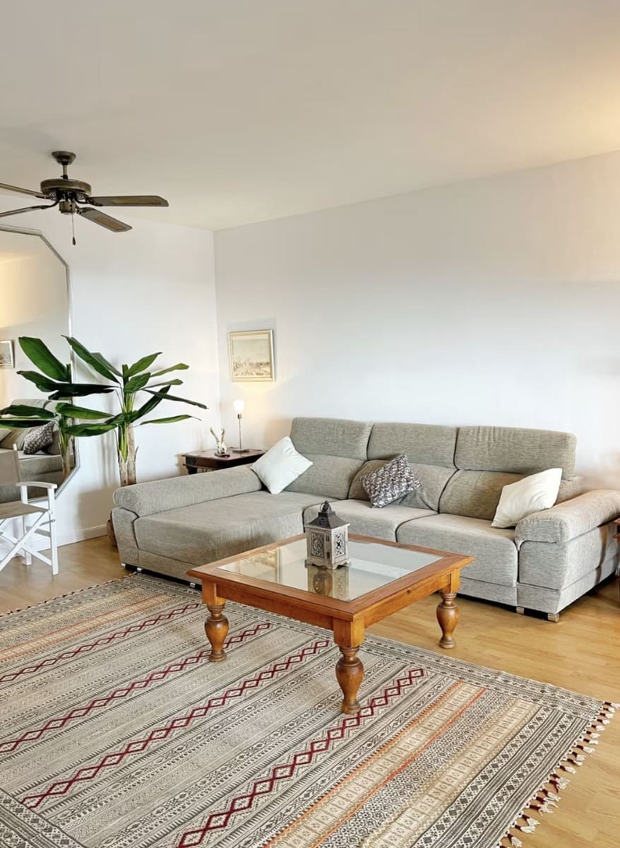 Piso de 2 habitaciones en Benahavís en venta con piscina - 560.000 € (Ref: 9535301)