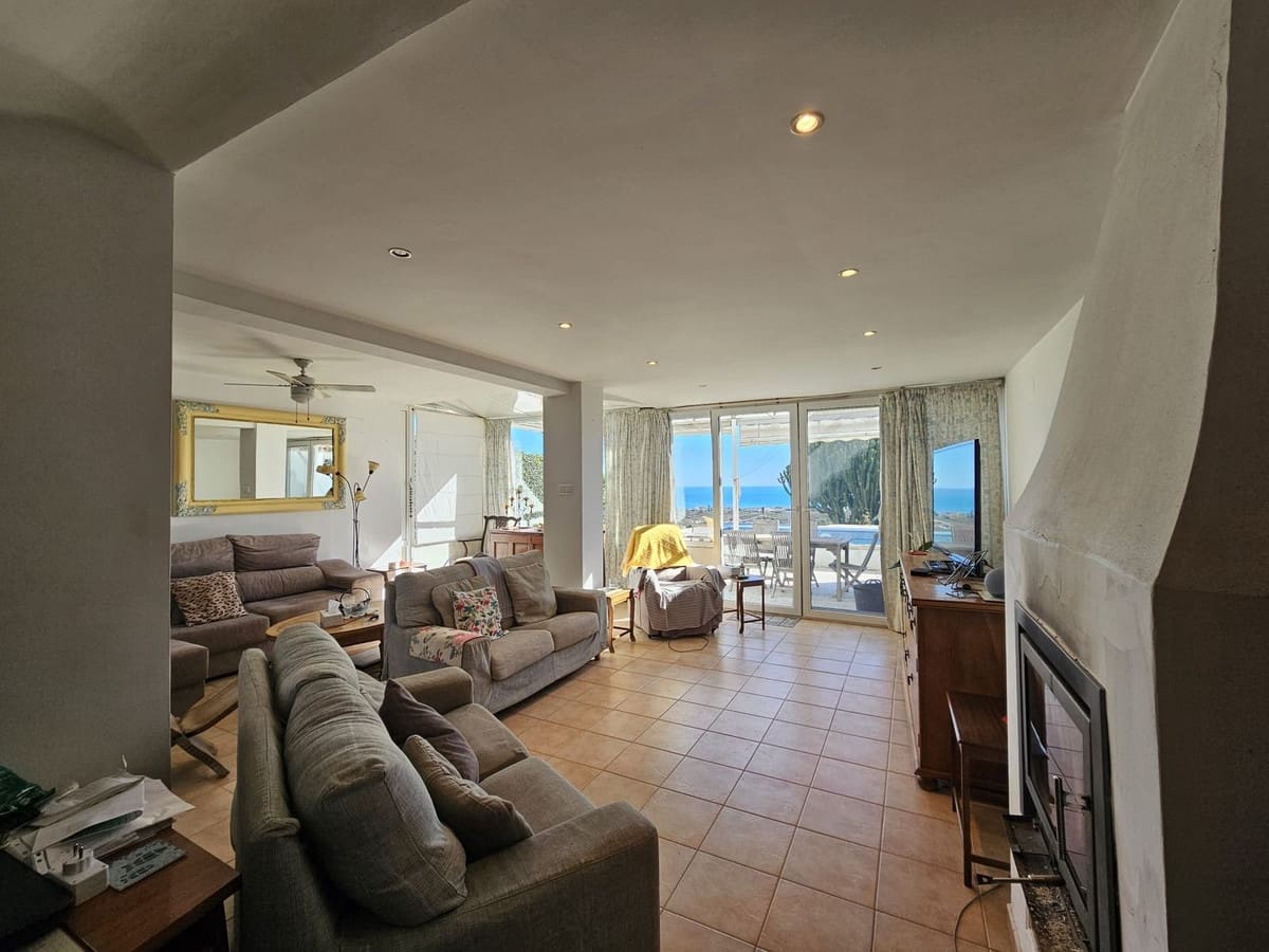 3 camera da letto Villa in vendita in Manilva con piscina - 385.000 € (Rif: 9535302)