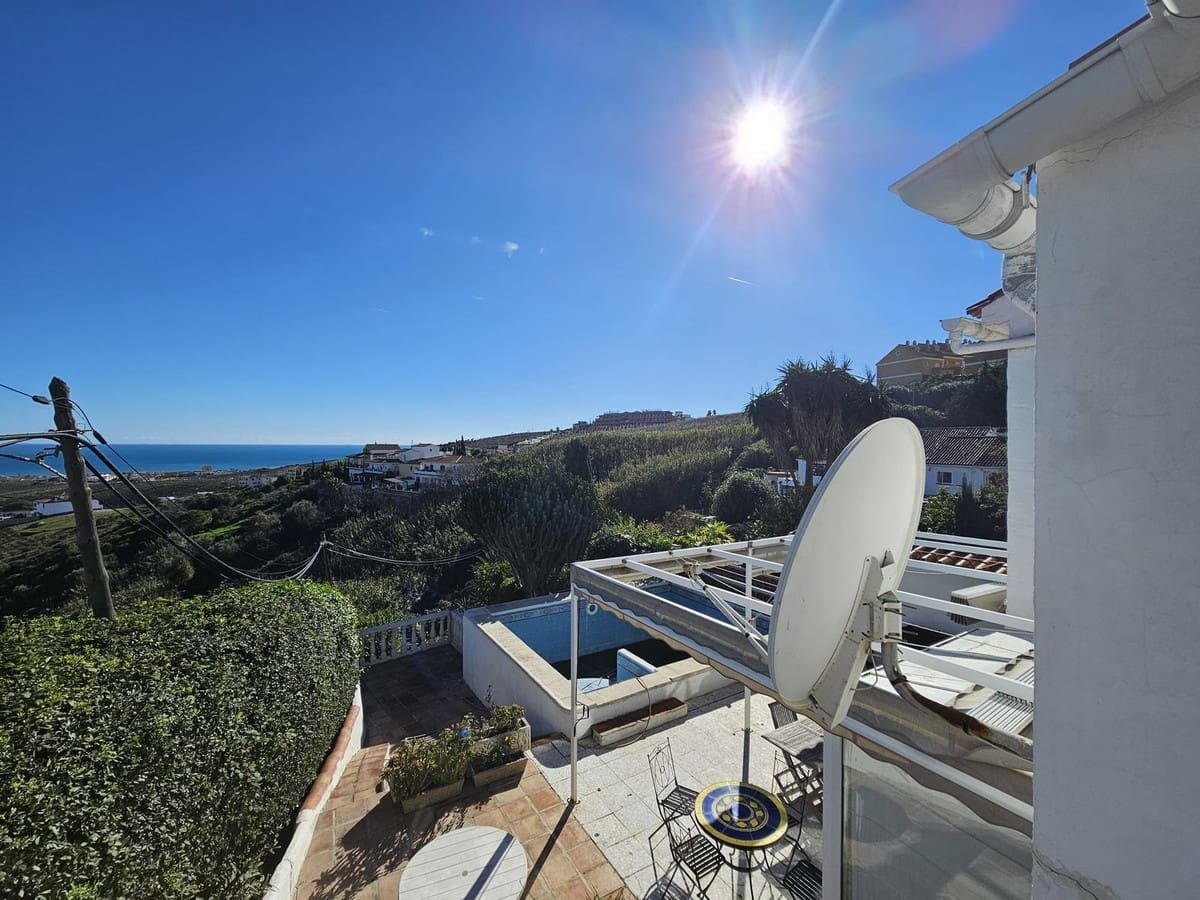 3 camera da letto Villa in vendita in Manilva con piscina - 385.000 € (Rif: 9535302)