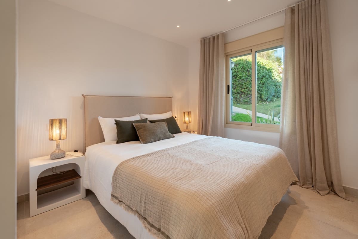 3 Zimmer Wohnung zu verkaufen in Marbella mit Pool Garage - 1.100.000 € (Ref: 9537848)