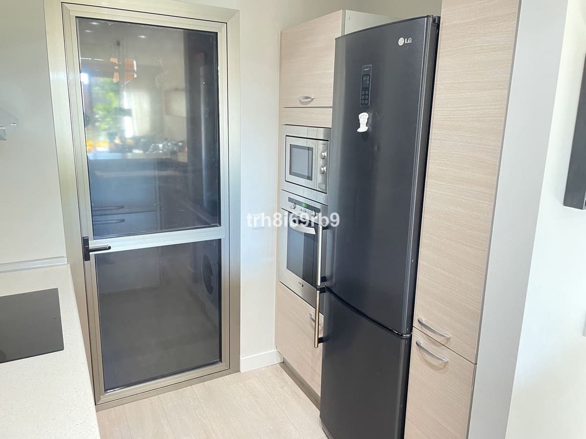 2 Zimmer Wohnung zu verkaufen in Bel-Air mit Pool Garage - 375.000 € (Ref: 9537849)