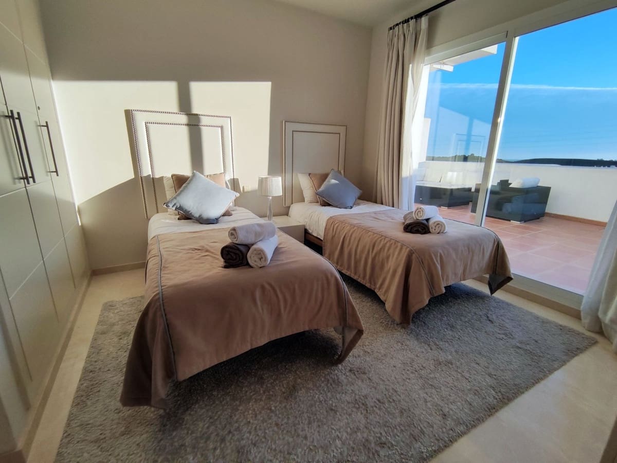 2 Zimmer Wohnung zu verkaufen in Casares mit Pool Garage - 620.000 € (Ref: 9537851)