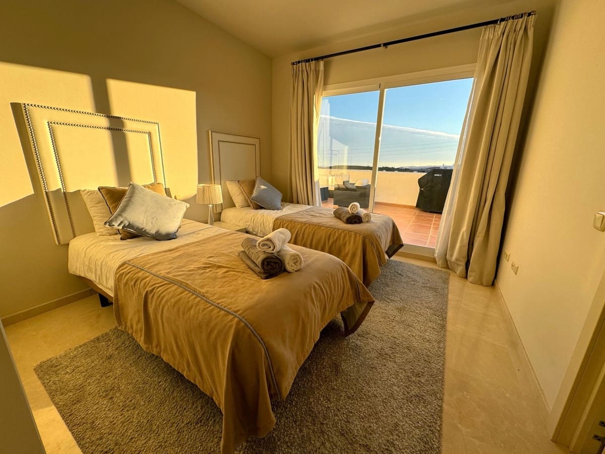 2 Zimmer Wohnung zu verkaufen in Casares mit Pool Garage - 620.000 € (Ref: 9537851)