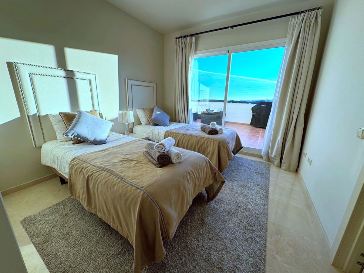 2 Zimmer Wohnung zu verkaufen in Casares mit Pool Garage - 620.000 € (Ref: 9537851)