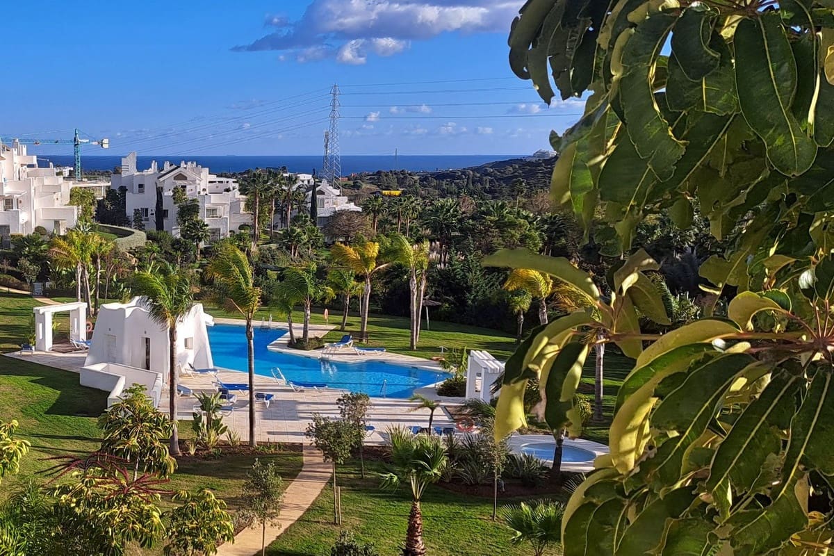 2 Zimmer Wohnung zu verkaufen in Casares mit Pool Garage - 620.000 € (Ref: 9537851)