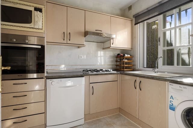 2 bedroom Villa for sale in Bel-Air, Estepona with pool garage - € 485,000 (Ref: 9537852)