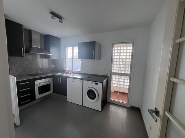 Piso de 2 habitaciones en Valle Romano Golf, Estepona en venta con piscina garaje - 230.000 € (Ref: 9542113)