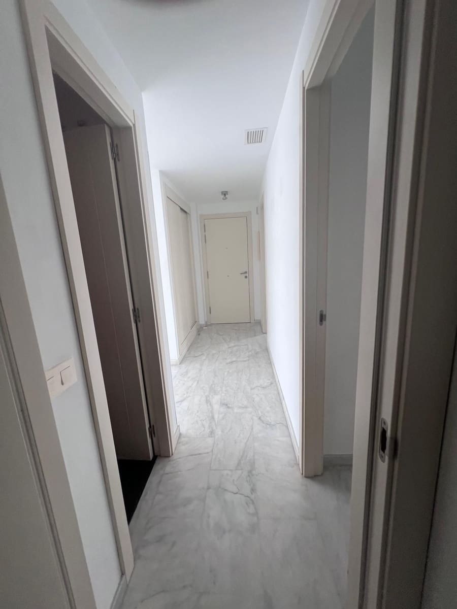 Piso de 2 habitaciones en Estepona en venta con piscina garaje - 230.000 € (Ref: 9542113)