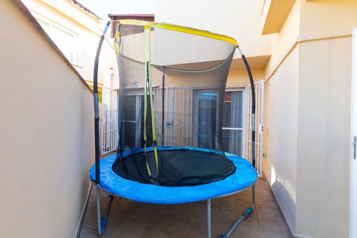 4 soverom Villa til salgs i Mijas med svømmebasseng garasje - € 495 000 (Ref: 9542114)