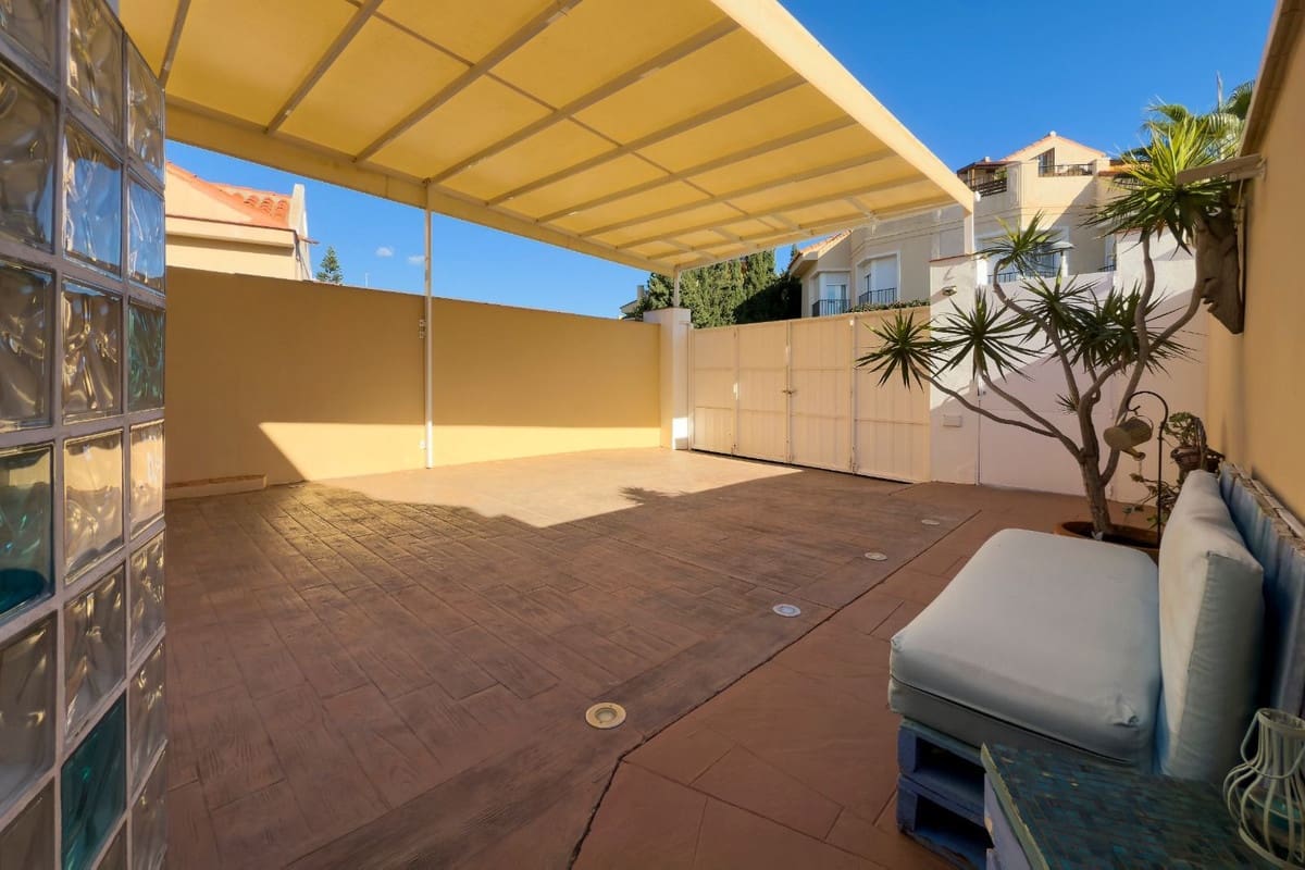 4 soverom Villa til salgs i Mijas med svømmebasseng garasje - € 495 000 (Ref: 9542114)