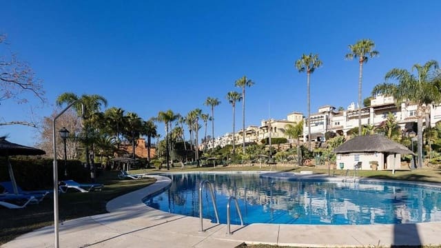 3 quarto Moradia para venda em Guadalmina Alta, Marbella com piscina garagem - 720 000 € (Ref: 9542718)