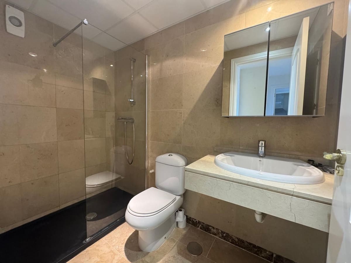 2 sovrum Lägenhet till salu i Manilva med pool garage - 275 000 € (Ref: 9544109)