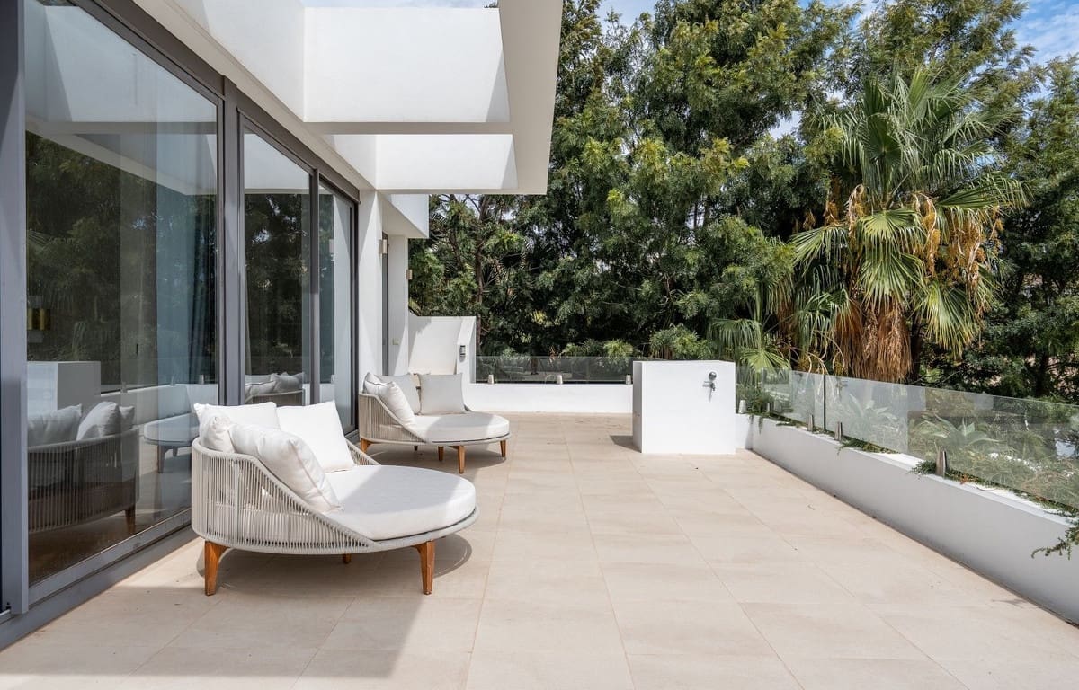 4 Zimmer Villa zu verkaufen in Estepona mit Pool - 3.500.000 € (Ref: 9544111)