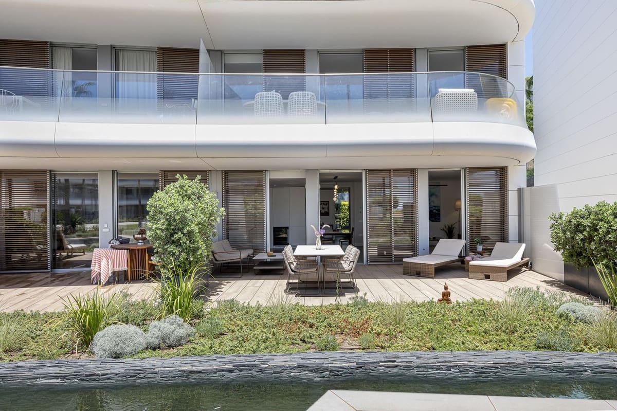 2 sypialnia Mieszkanie na sprzedaż w Estepona z basenem garażem - 795 000 € (Ref: 9544112)