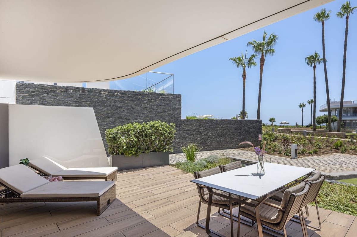 2 sypialnia Mieszkanie na sprzedaż w Estepona z basenem garażem - 795 000 € (Ref: 9544112)