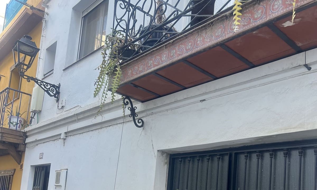 6 Zimmer Villa zu verkaufen in Marbella - 699.000 € (Ref: 9544113)