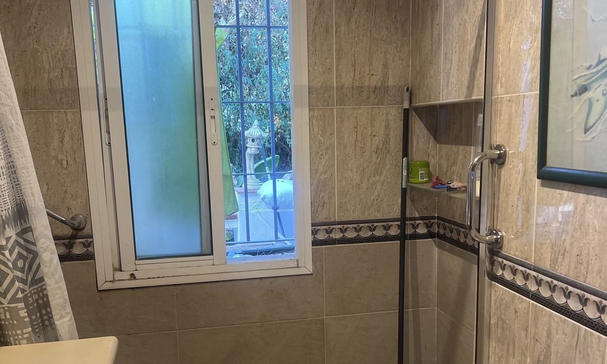 6 Zimmer Villa zu verkaufen in Marbella - 699.000 € (Ref: 9544113)