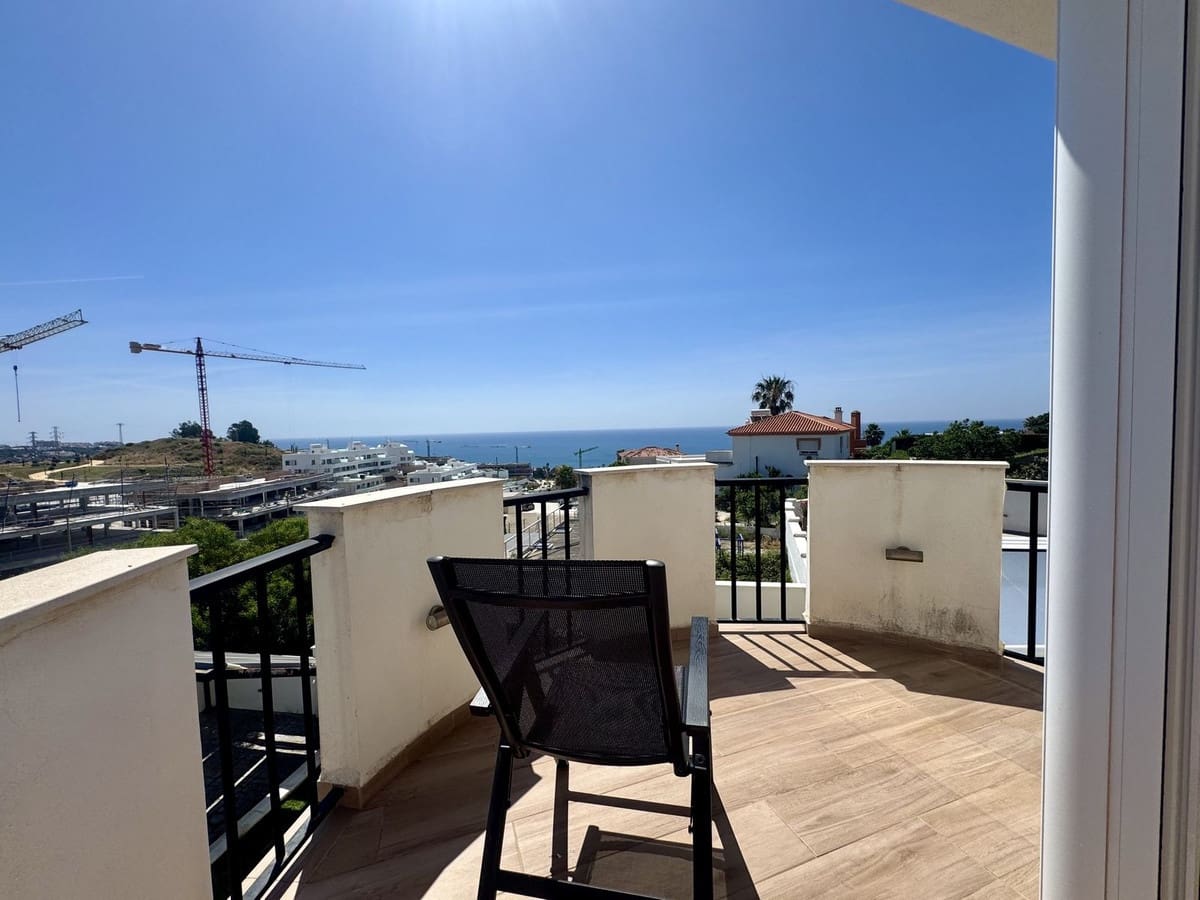 4 soverom Villa til salgs i Estepona med svømmebasseng garasje - € 1 149 000 (Ref: 9544115)