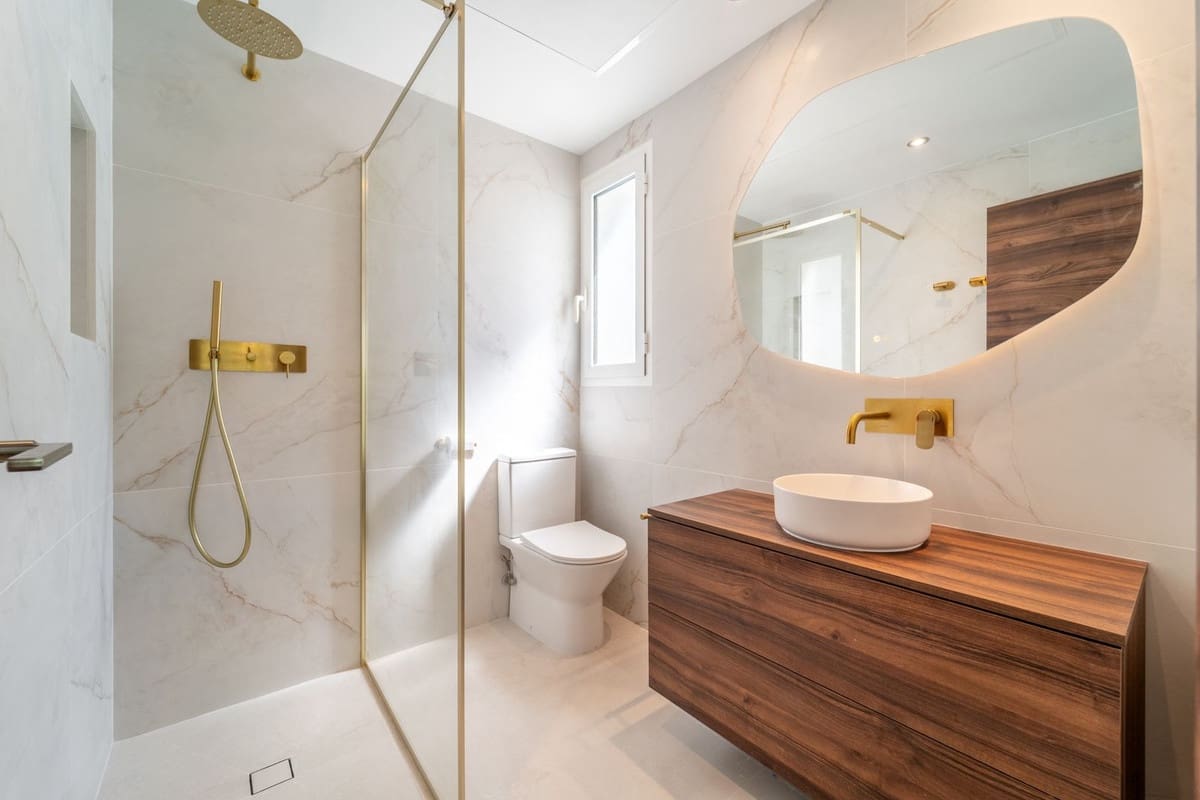 Piso de 3 habitaciones en Benahavís en venta con piscina garaje - 899.000 € (Ref: 9544587)